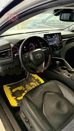 تۆیۆتا کامری